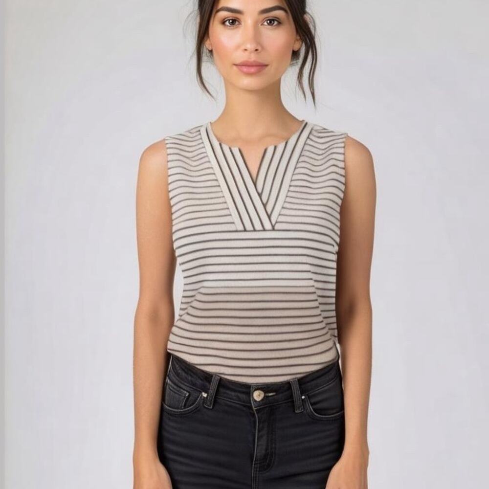 Jones New York stripe v neck sleeveless